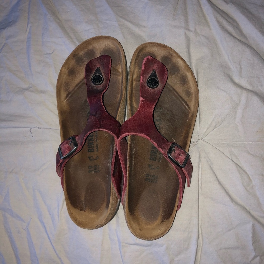 Size 39 Birkenstock’s, worn but still good